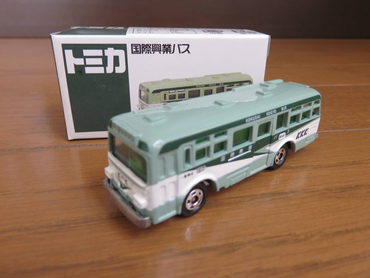 オリジナルトミカ「国際興業バス」_画像1