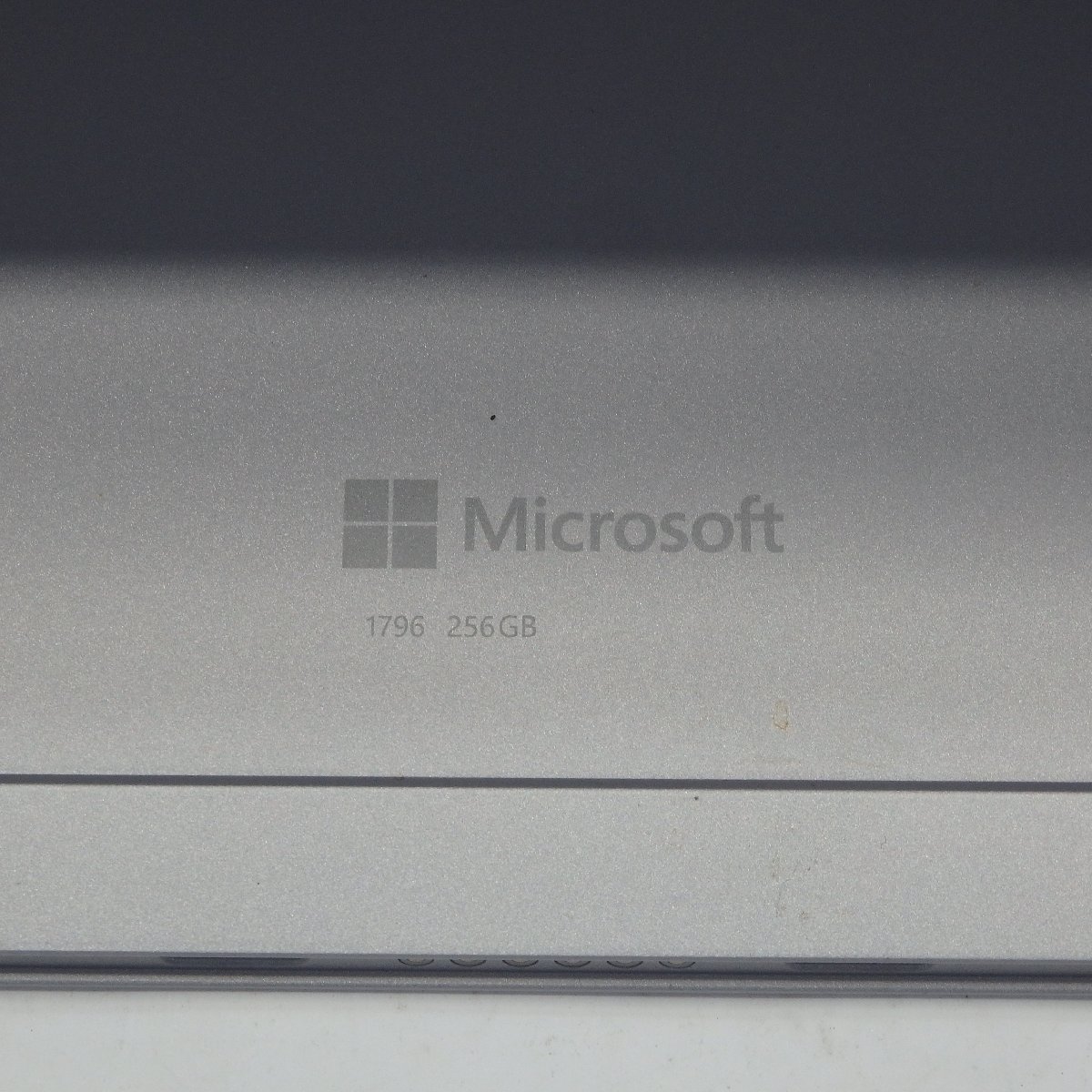 1円～マイクロソフト Surface Pro 5 1796 Core i5-7300U 2.6GHz/8GB/SSD256GB/12インチ/OS無/動作未確認【栃木出荷】_画像4