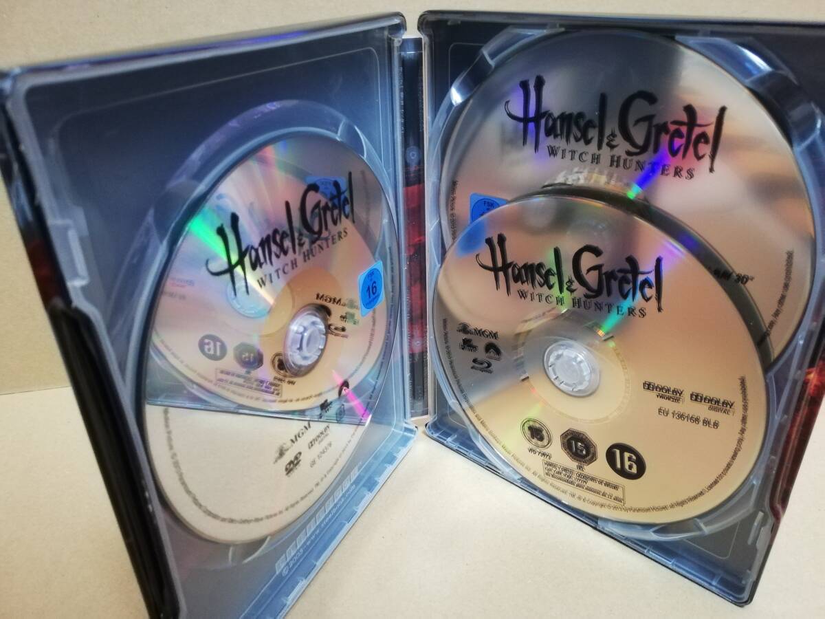 Hanset and Gretel 輸入版ブルーレイ（邦題：ヘンゼル&グレーテル）2D＆３D＆DVD 3枚組　スチールケース仕様 _画像5