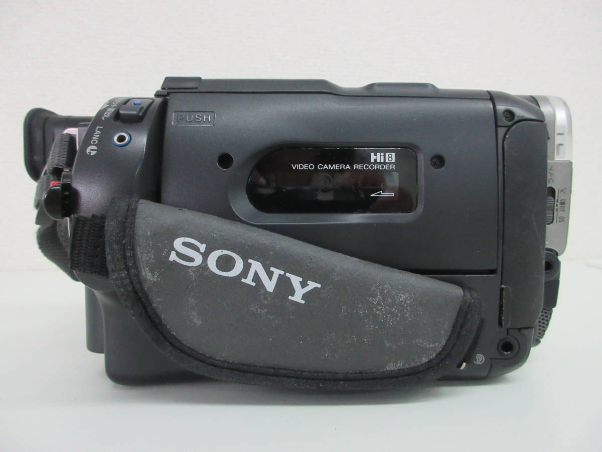 中古 カメラ SONY ソニー ビデオカメラ Hi-8 CCD-TRV80 Handycam ハンディカム 8ミリ ※動作未確認 ／A_画像5