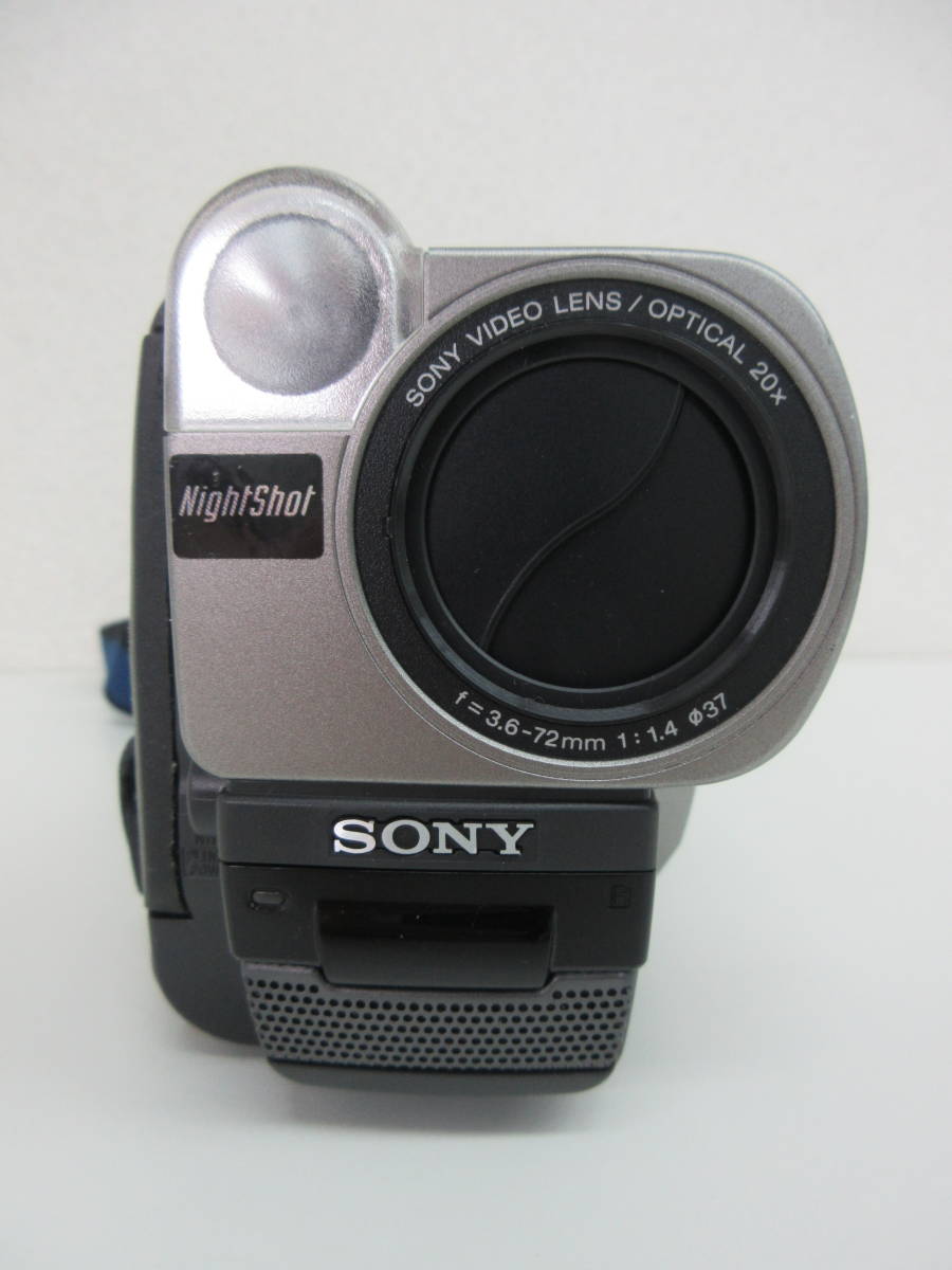 中古 カメラ SONY ソニー ビデオカメラ Hi-8 CCD-TRV80 Handycam ハンディカム 8ミリ ※動作未確認 ／A_画像2