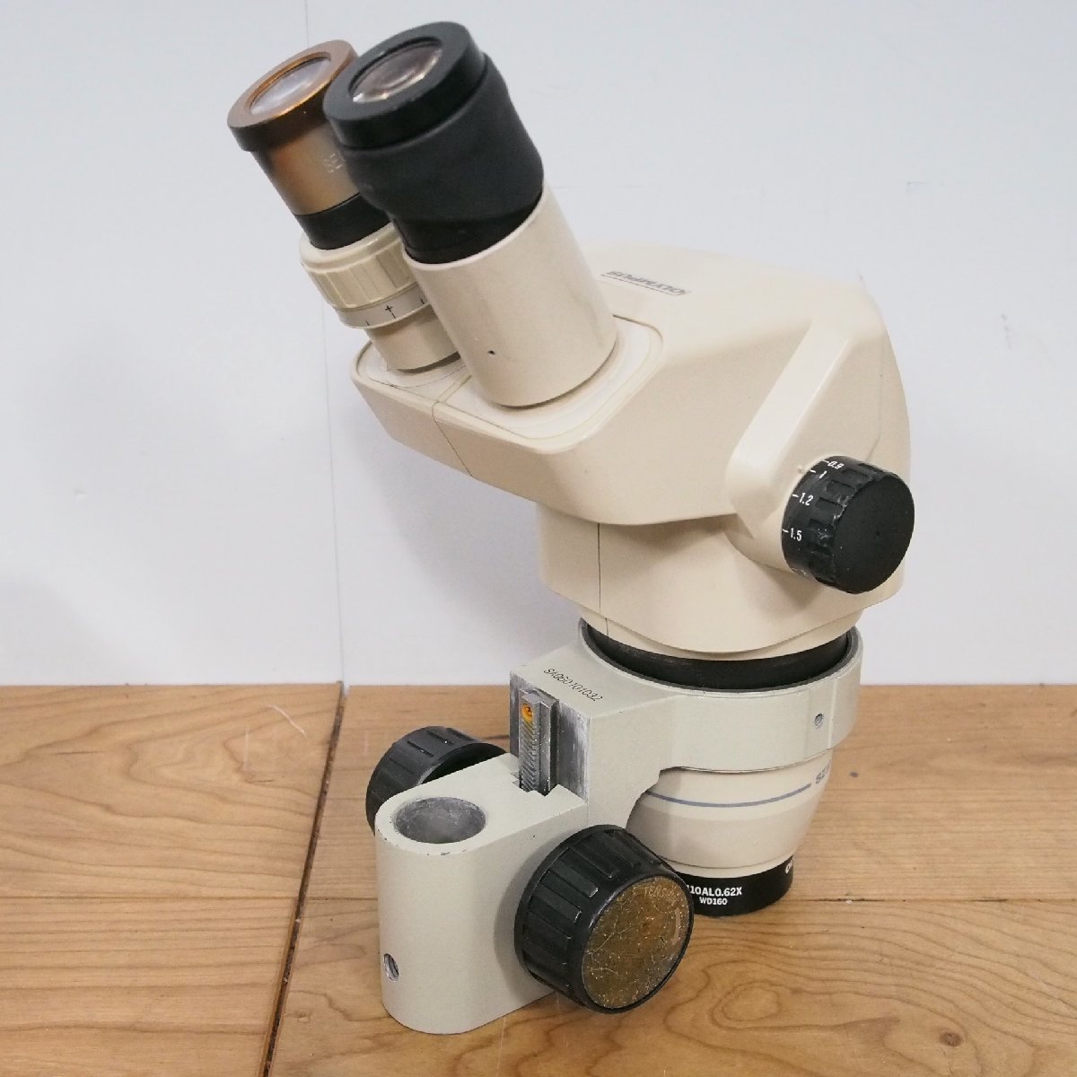 ☆【1W0202-1@】 OLYMPUS オリンパス 双眼顕微鏡ヘッドパーツ SZ30⑥ ジャンク_画像1