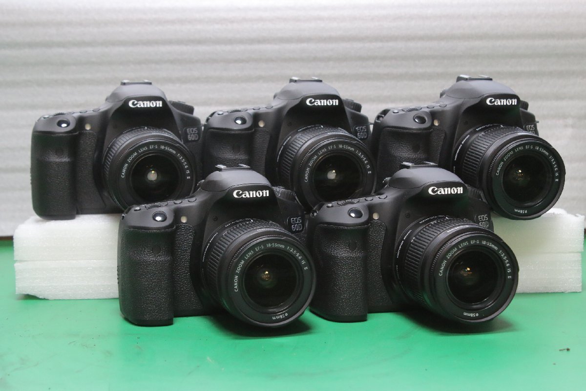 ☆【4】 ① CANON キャノン デジタル一眼レフカメラ EOS60D 5台セット 本体 レンズ EF-S 18-55mm 1:3.5-5.6 IS Ⅱ 現状品_画像1