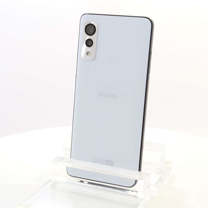 ★未使用美品★SIMフリー 白ロム Android One S8 64GB ホワイト S8-KC SIMロック解除み スマートフォン 格安SIMもOK TypeC充電ケーブル付き_画像1