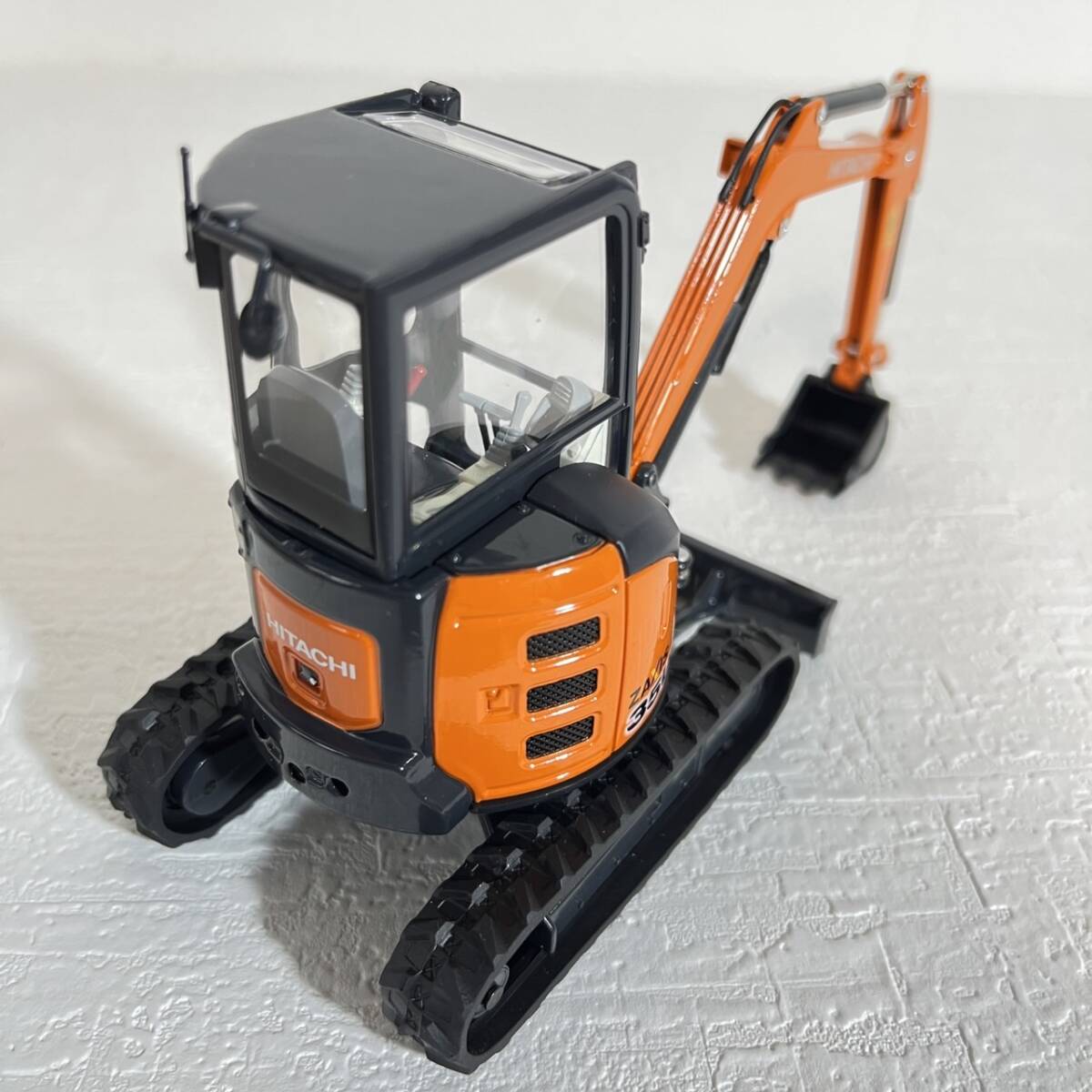 日立　HITACHI　ZAXIS35U　後方超小旋回型ミニショベル　1/30　ミニカー　1-18_画像5