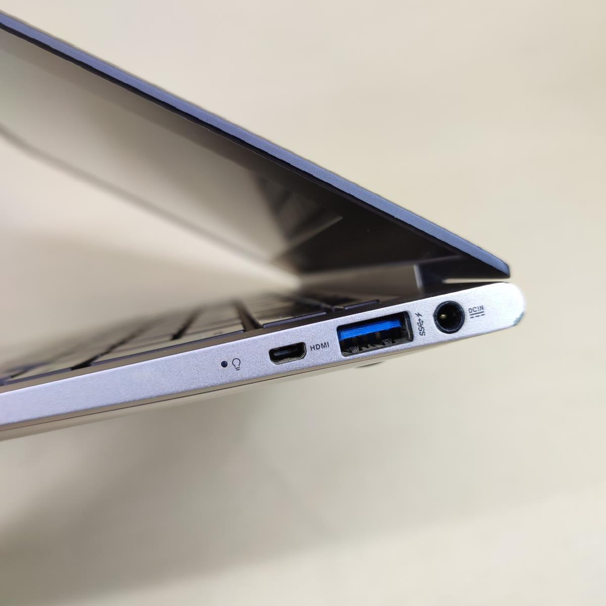 【動作確認済み】 ASUS ノートパソコン ZENBOOK UX21A Core i5 4GB Win10 初期化済み_画像7