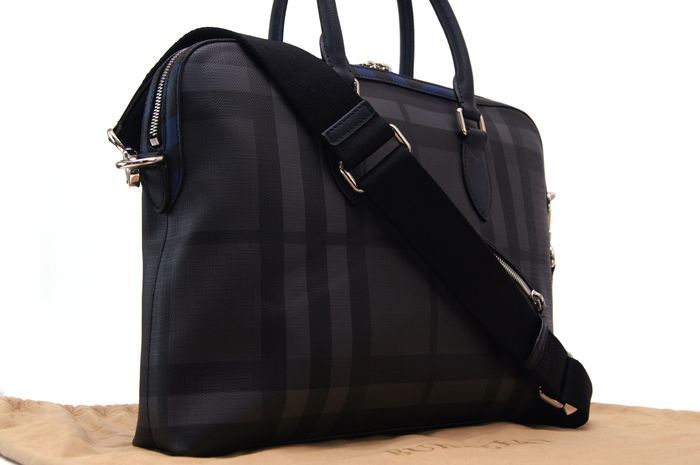 【使用わずか 極美品】BURBERRY バーバリー ビジネスバッグ ブリーフケース ショルダー メンズ ブラック チェック 1円_画像1