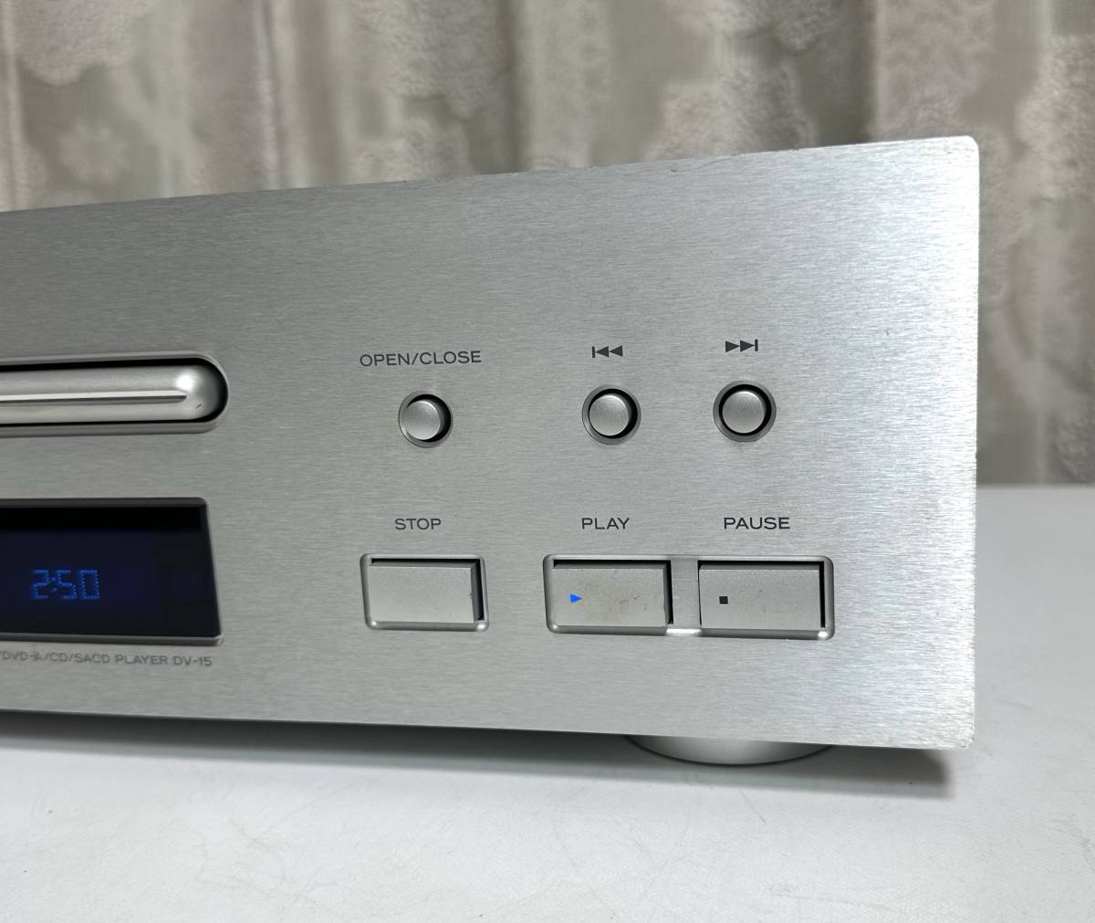 TEAC ティアック DV-15 ユニバーサルプレーヤー SACD/CD/DVD リモコン付き_画像4