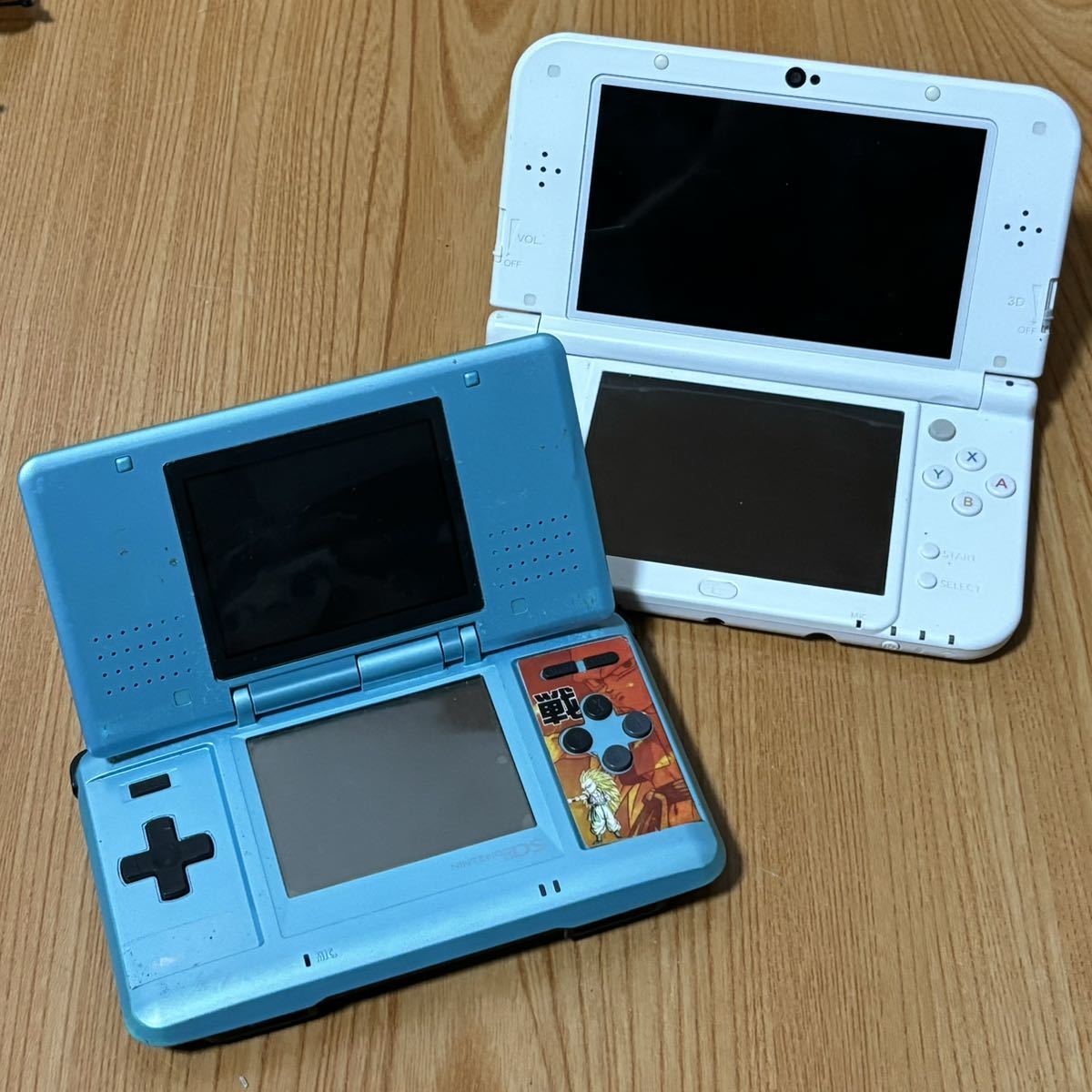 買取り実績 中古◇Nintendo(ニンテンドー)3DS LL/DS◇2個セット