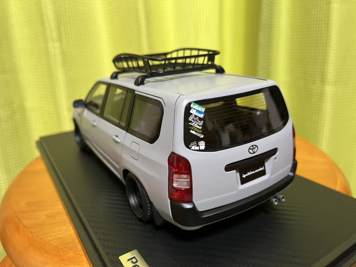 イグニッションモデル　1／18 Toyota Probox GL(NCP51V) Matte Glay_画像3