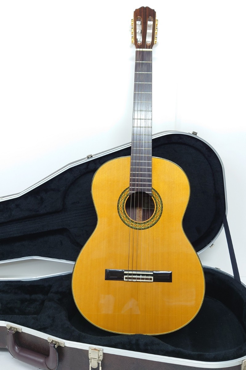 【B03-057】 美品 TAKAMINE クラシック ギター NO.5 タカミネ 高峰楽器 1962年製 ヴィンテージ 日本製 6弦 弦楽器 音楽 ハードケース 付_画像1