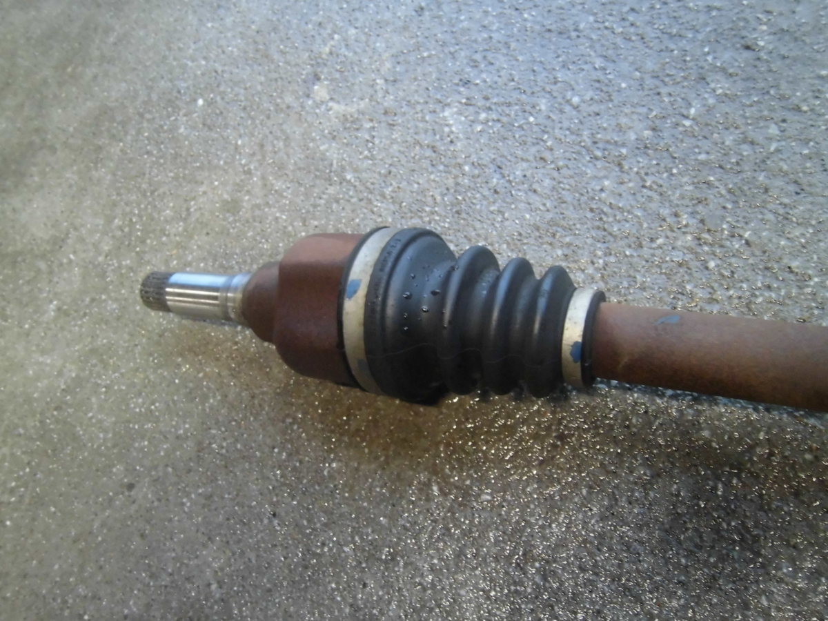 * Citroen C2 A6KFV right drive shaft *