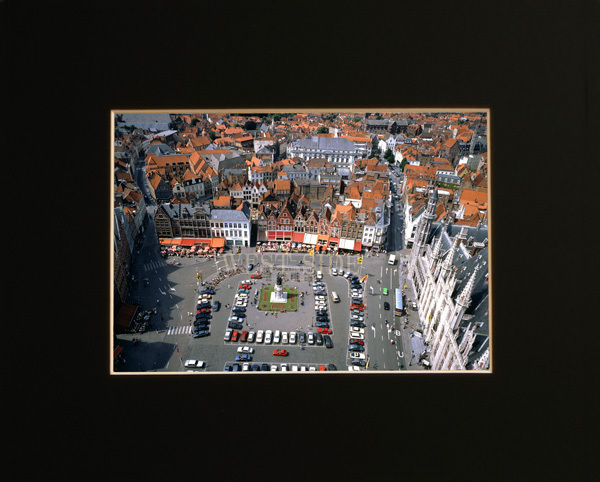 卸売 マルクト広場 ブルージュ ■ベルギー 風景写真 A3サイズ 額縁付 自然、風景