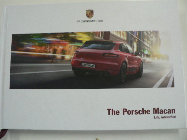 ポルシェ カタログ The 2016-7 Macan 全ての 高品質 Porsche