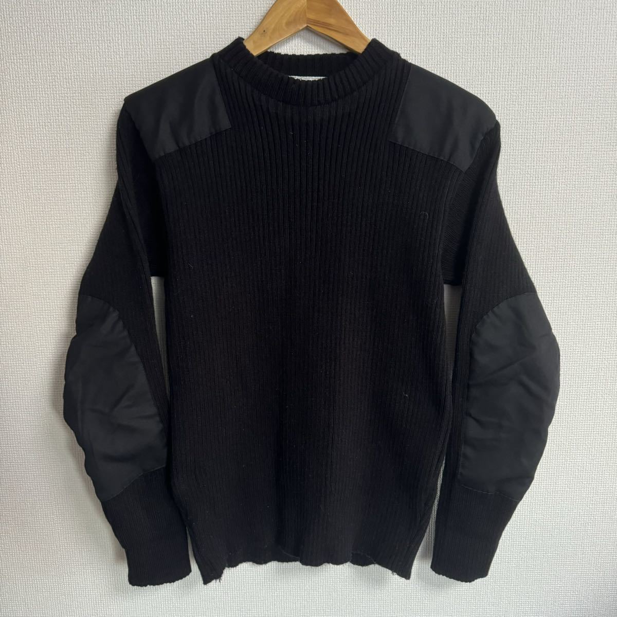 【古着】イギリス軍　ブラック　コマンドセーター　sサイズ　インド製　アクリル　ニット　ミリタリー_画像1
