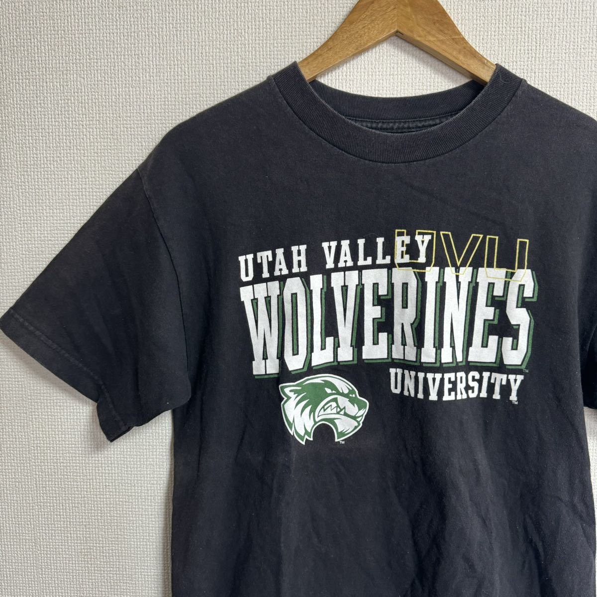 【古着】UTAH VALLEY 半袖Tシャツ　ブラック　フェード　Mサイズ　us古着　大学　メキシコ製_画像2