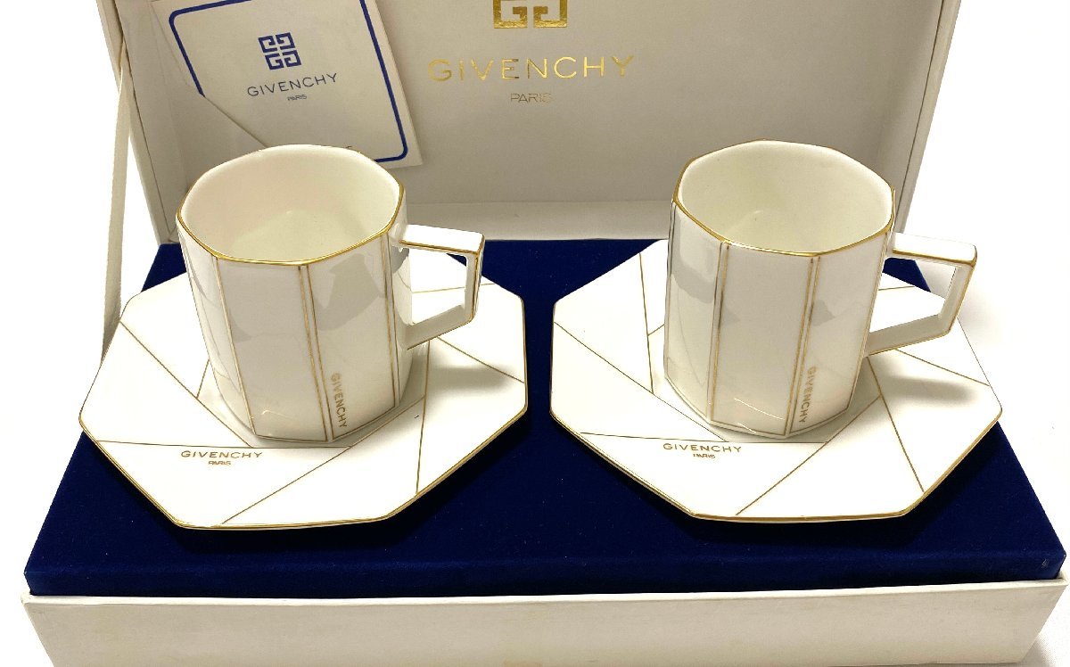 新品 未使用 GIVENCHY ジバンシー カップ&ソーサー 2客セット ホワイト ゴールド 金彩 洋食器 ブランド食器 箱付きの画像1