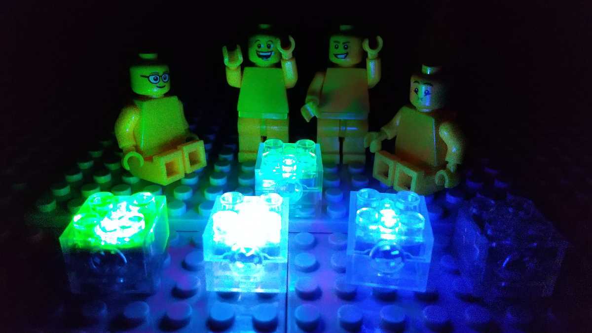LEDライトブロック　LEGO互換　匿名配送　レゴ　誕生日プレゼント　インテリア　光る　虹色　カラー イルミネーション　ホワイトデー_画像4