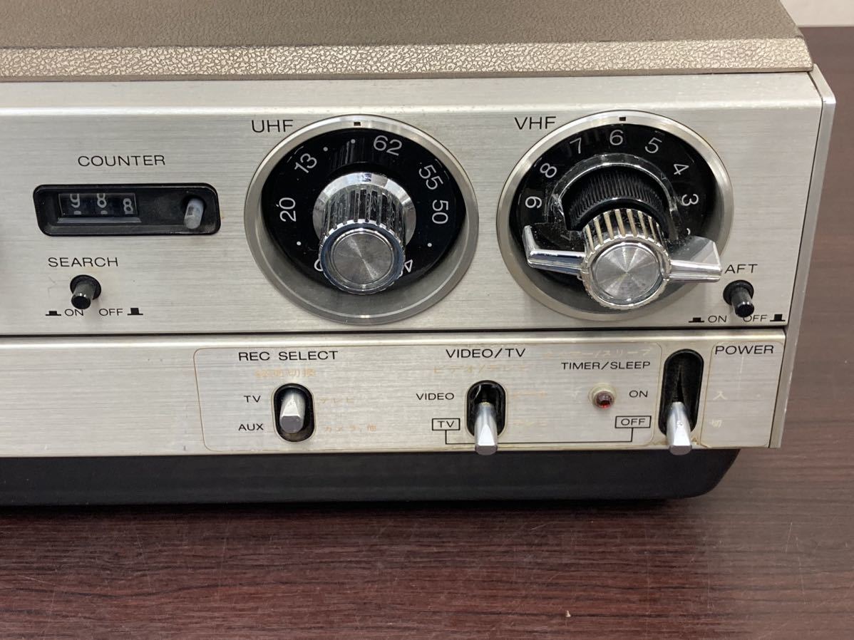 博物館級 世界初家庭用VHSビデオデッキ1号機 Victor HR-3300 【取扱説明書＆電源ケーブル付・動作確認・整備済】の画像9