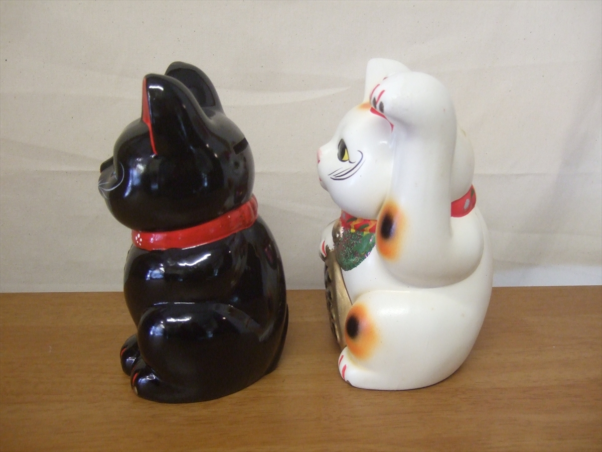 常滑焼　招き猫18cm　白黒一対　（永和商店「王様印」）_画像4