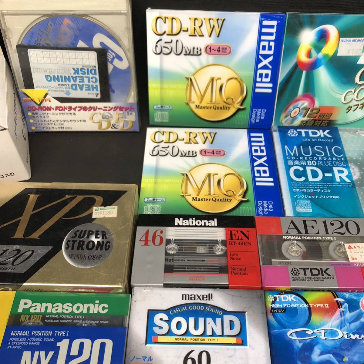 S526【未使用品】まとめ売り！記録媒体 VHS CD カセットテープ DVD 他 / Panasonic National SONY TDK 長期保管品 現状品_画像3
