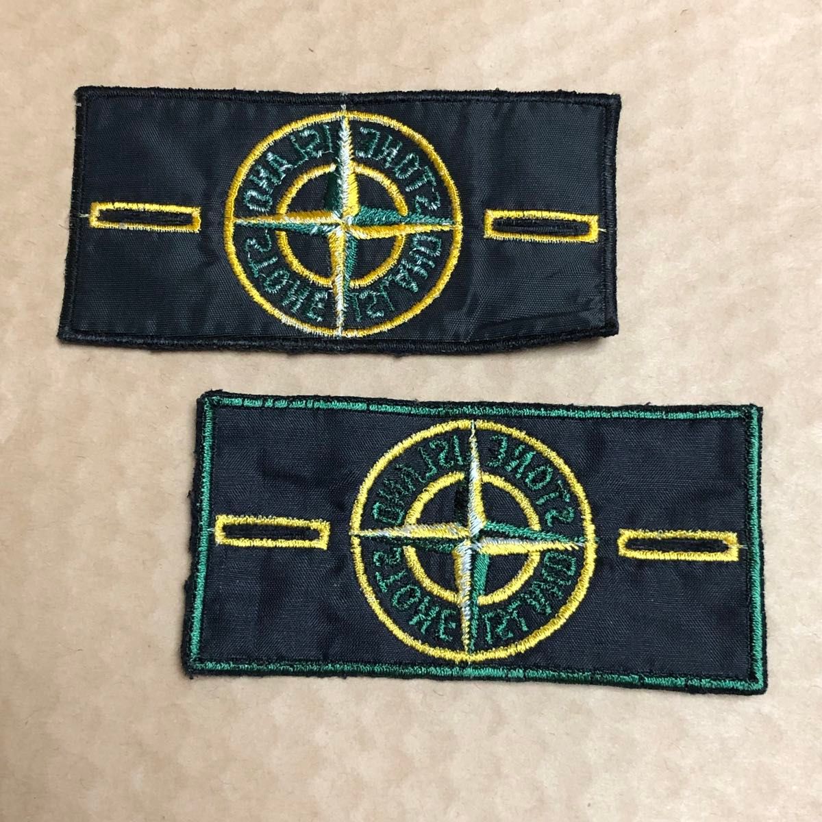 STONE ISLAND ストーンアイランド ワッペン 2枚 ブラック STONE ISLAND ストーンアイランド ワッペン 2枚 ブラック