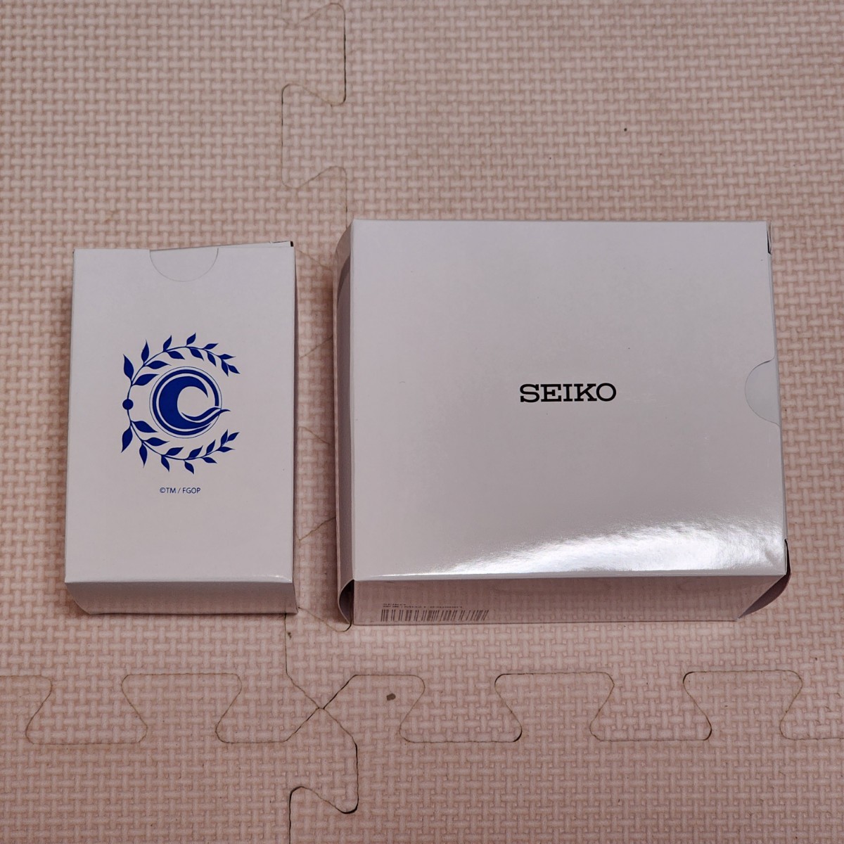 新品未使用 セイコー SEIKO Fate Grand Order オリジナルサーヴァントウォッチ FGO アルトリアバージョン 付属品ウオッチスタンド付き_画像2