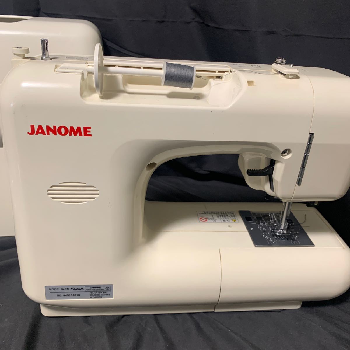 JANOME MODEL 843型 JP510 ジャノメ コンピュータミシン ハードカバー 付き 動作確認済み ミシン 手工芸 ハンドクラフト 裁縫 _画像7