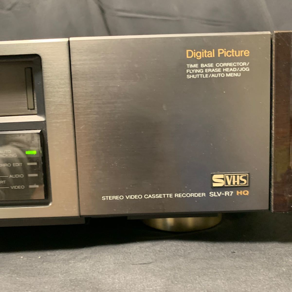 SONY VIDEO CASSETTE RECORDER SLV-R7 ソニー ステレオ ビデオカセットレコーダー リモコン 付き 通電確認済み ビデオデッキ S-VHS _画像3