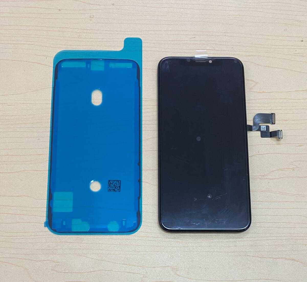 iPhone X 純正有機EL 「純正再生品」 OLED フロント パネル 画面 液晶 修理 交換 、防水シール付き ジャンク2_画像2