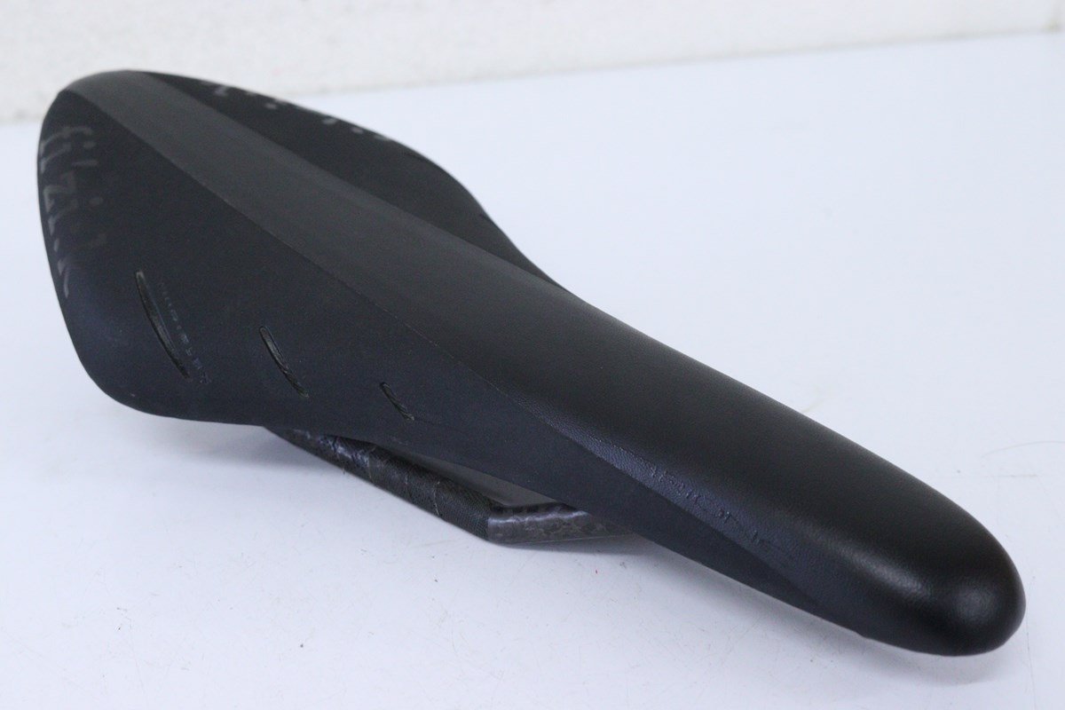 ★fi'zi:k フィジーク ARIONE R1 サドル CARBON BRAIDED 美品