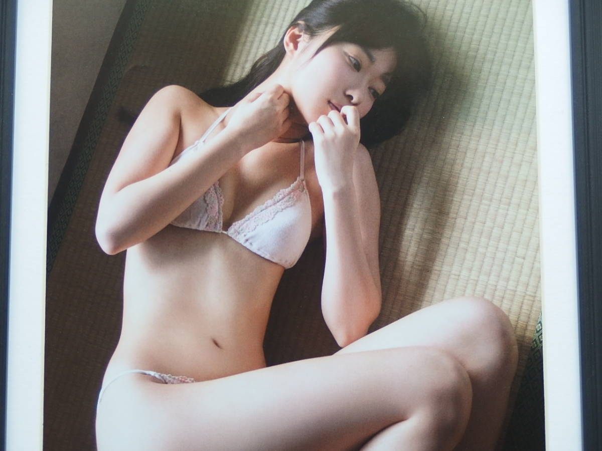 6 指原莉乃 さしはらりの ★額装品★ AKB48 HKT48雑誌掲載グラビア 水着 下着 希少 インテリアに♪ 贈り物に♪ プレゼント♪ 送料無料！_画像2