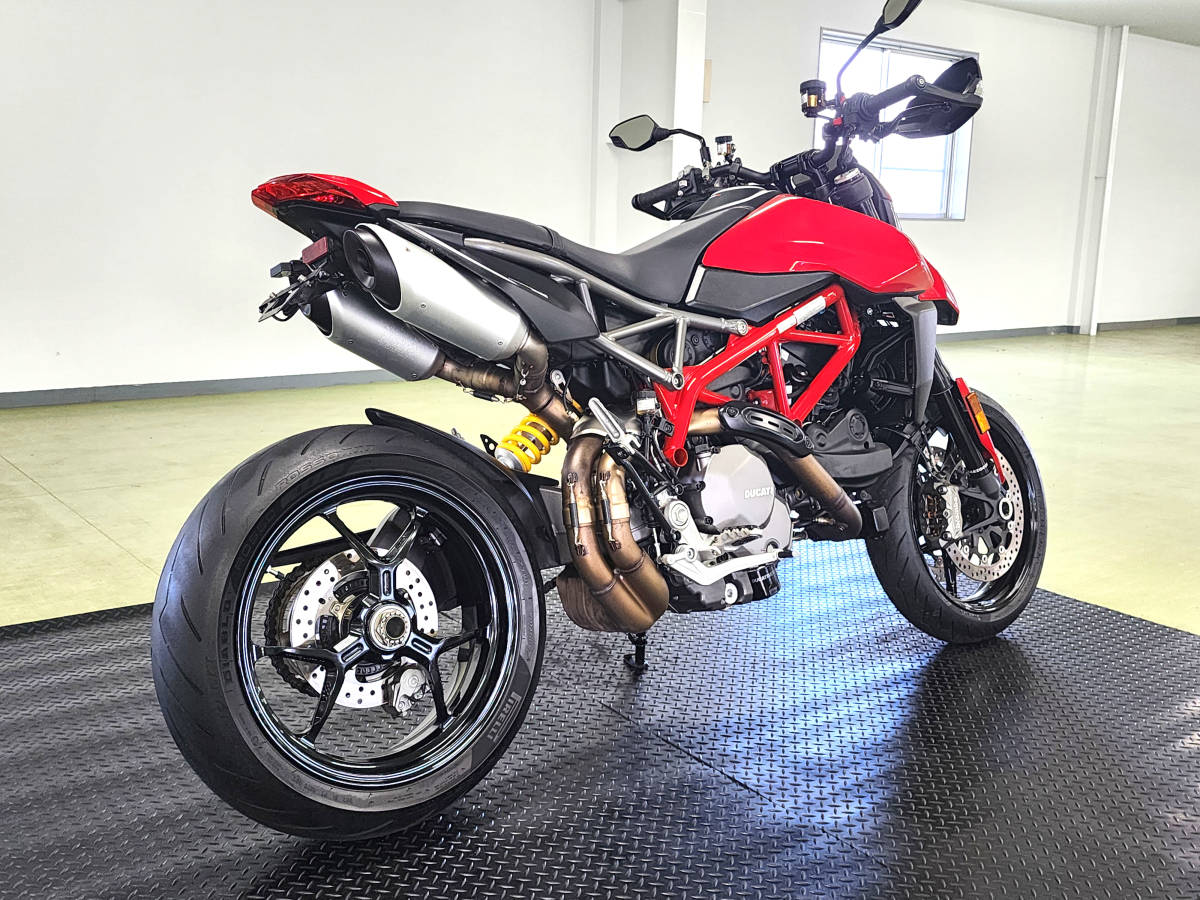 2019年　DUCATI　ハイパーモタード950 6,711㎞　ワンオーナー　転倒傷無し フェンダーレスキット　極小ウィンカー(車検対応）等10万相当_画像5