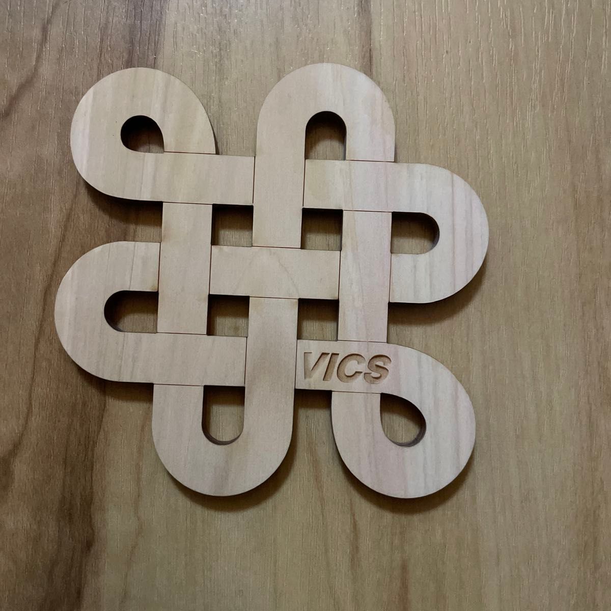 VICS 木製コースター