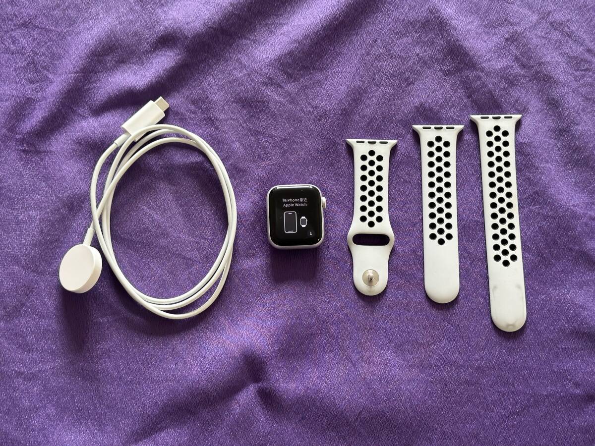 Apple Watch Nike SE 40mm GPS+Cellular A2355_画像1