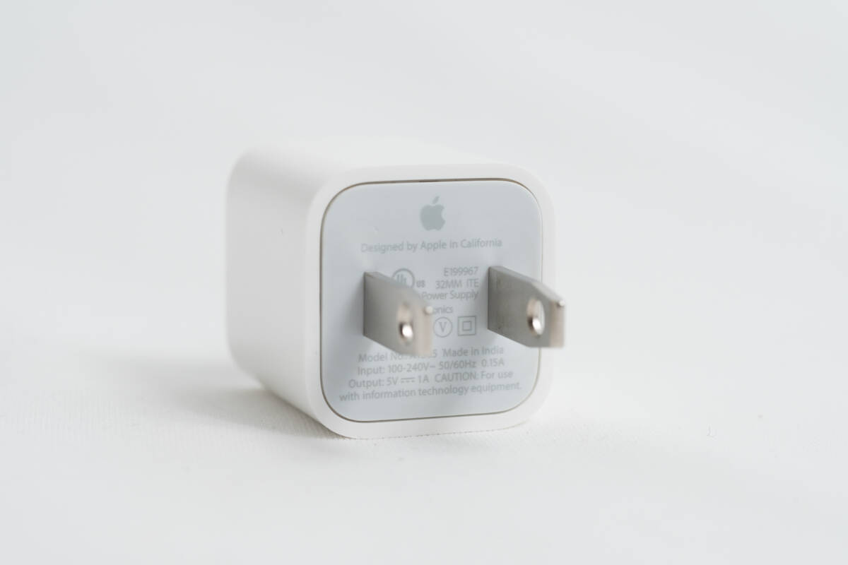 動作確認済 iPhone Apple 純正 充電器 A1385 5V 1A アップル アイフォン ACアダプター USB E199967 電源 充電機_画像1