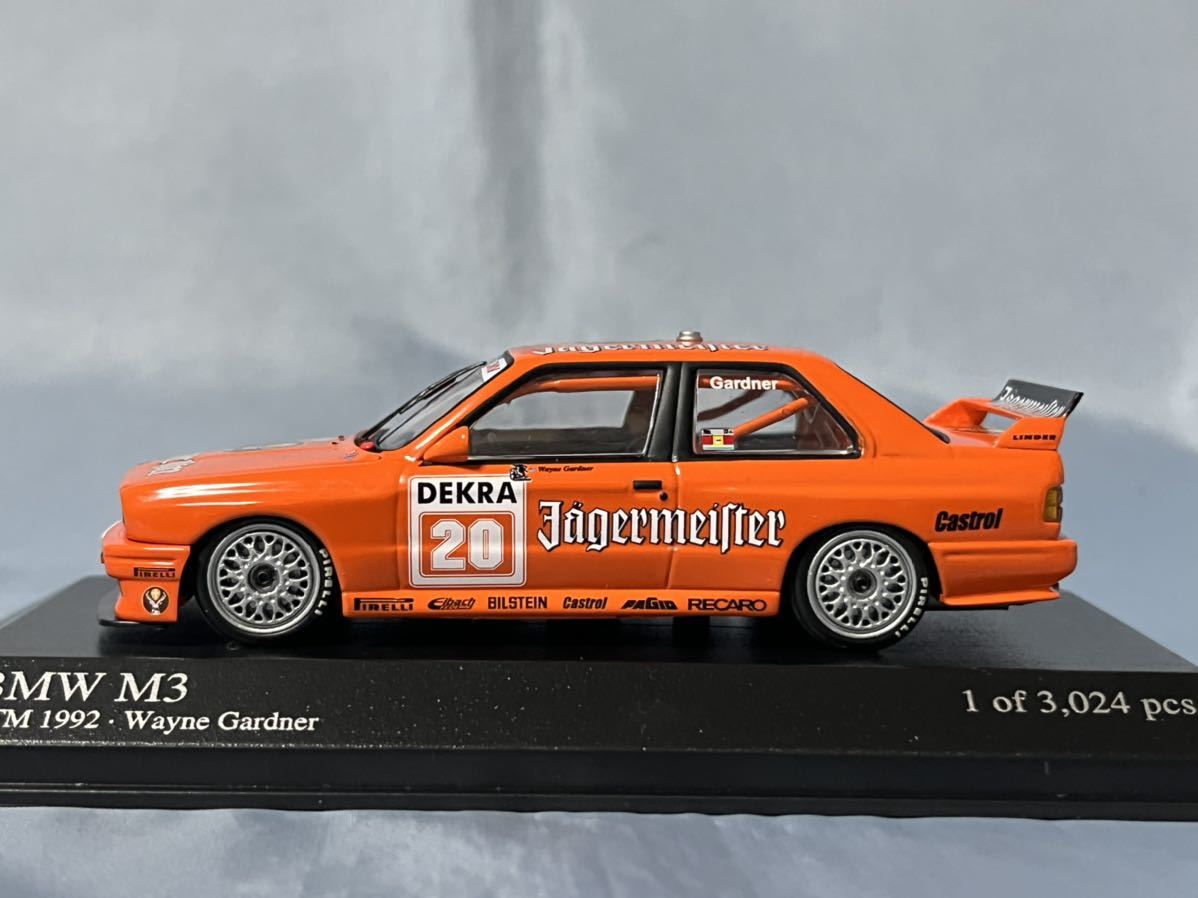 ミニチャンプス 製　　BMW M3 DTM 1992年 1/43_画像3