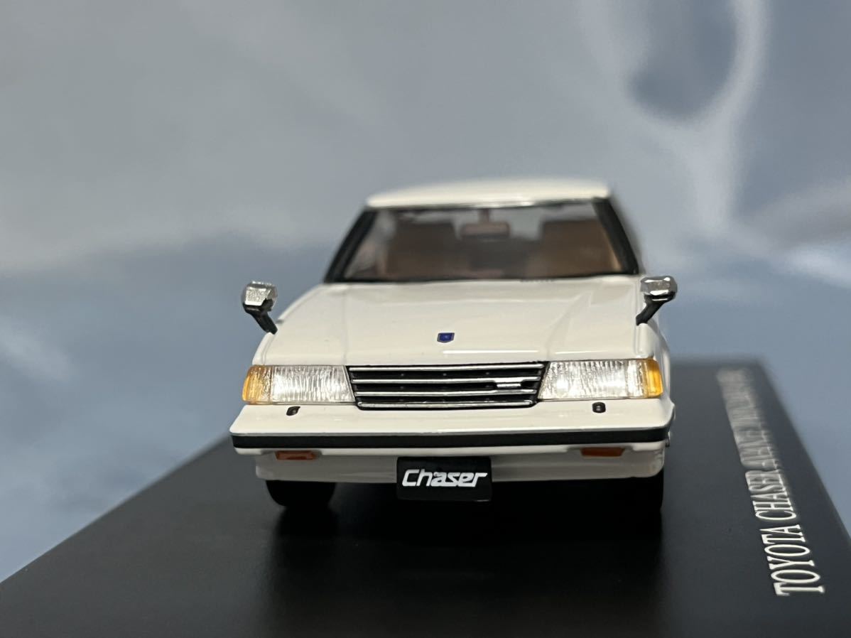アオシマ DISM 製　　トヨタ　チェイサー　アバンテ　ツインカム24 (1982年) 白　カスタムホイール付き　　　　1/43_画像5