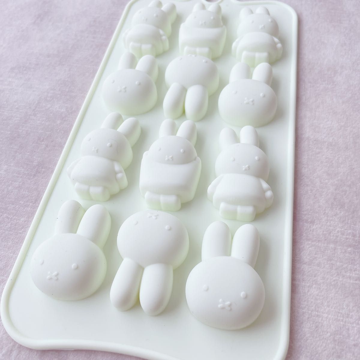miffy【日本未販売】シリコン製 アイスメーカー　製氷皿　 nijntje ミッフィ