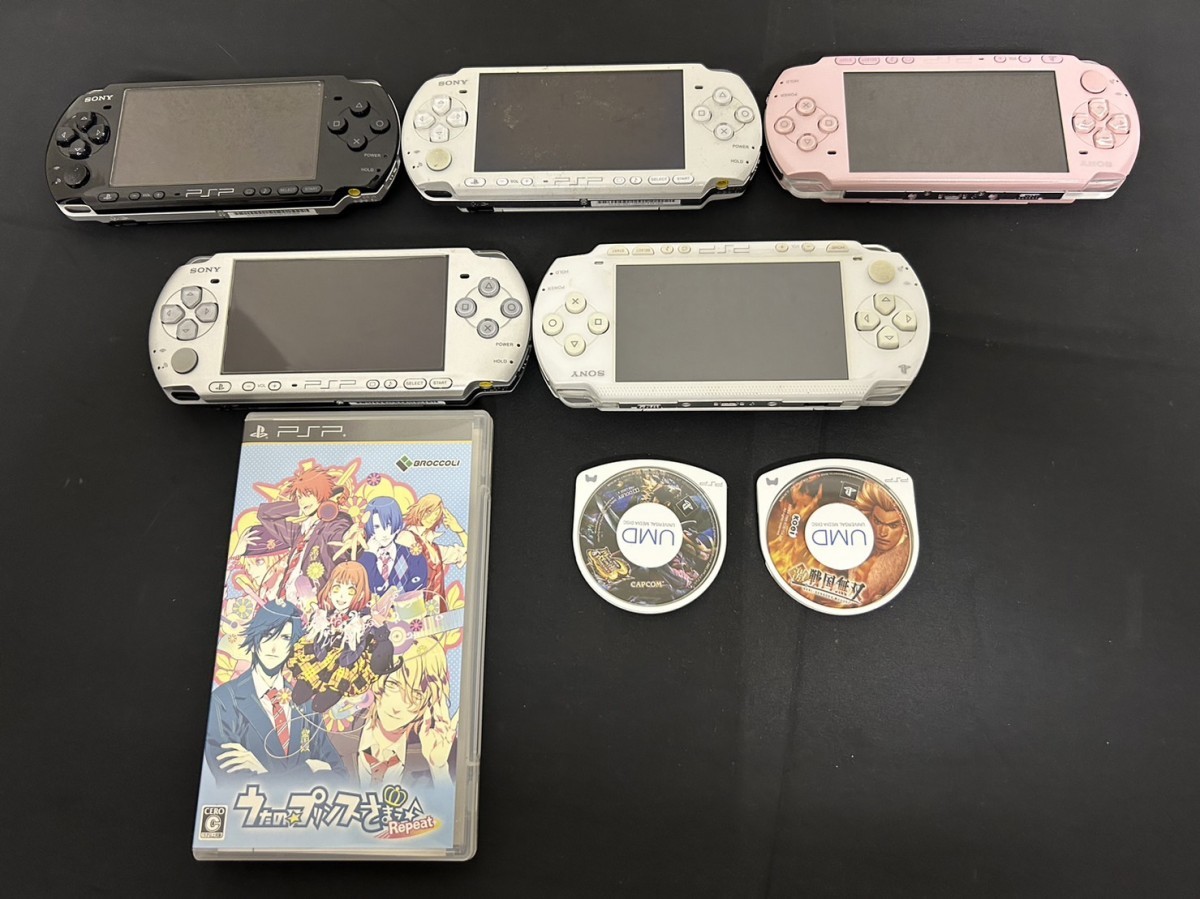 A1　PSP　まとめて　5台セット　PSP-3000×4台　PSP-1000×1台　ピンク　ブラック　シルバー　ホワイト　等　ゲーム機　ソフト付　現状品_画像3