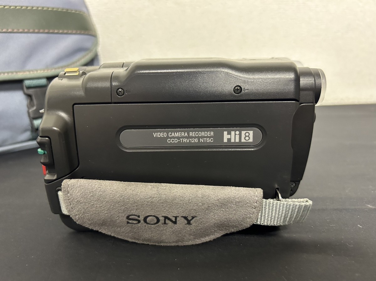 A3　SONY　ソニー　CCD-TRV126　8ミリ　ビデオカメラレコーダー　HANDYCAM　付属品多数　現状品_画像4