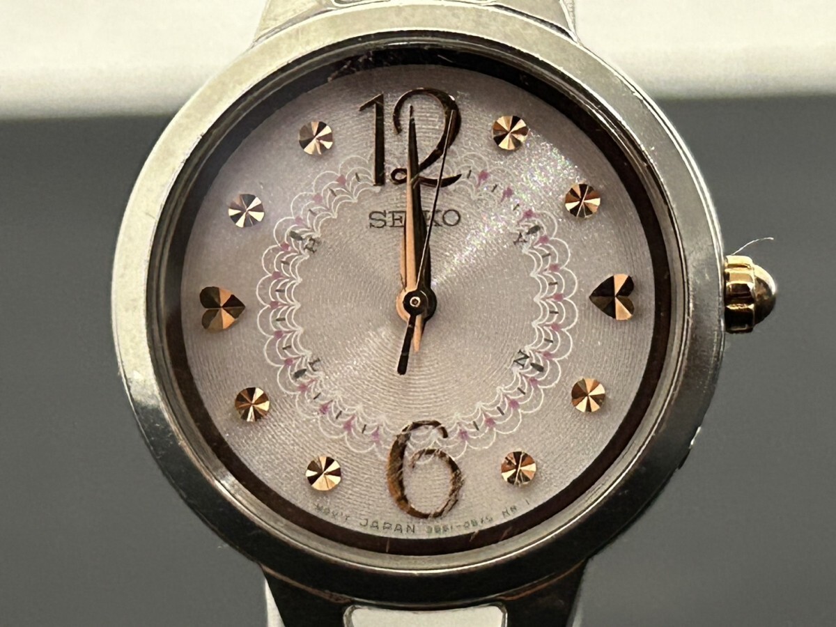 A2　SEIKO　セイコー　3B51-0AR0　電波ソーラー　レディース腕時計　ブランド腕時計　ピンク系文字盤　現状品_画像1