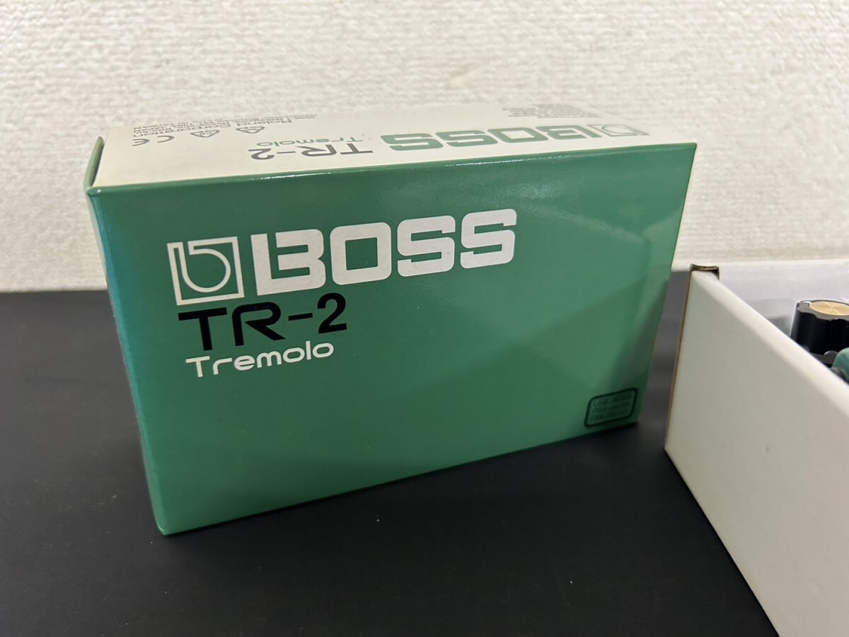 美品　A3　BOSS　ボス　TR-2　Tremolo　トレモロ　エフェクター　元箱付　エレキギター　現状品_画像2