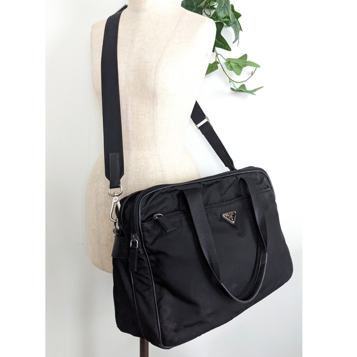 PRADA プラダ 2way 大きめ ショルダー トートバッグ ビジネス PRADA プラダ 2way 大きめ ショルダー トートバッグ ビジネス