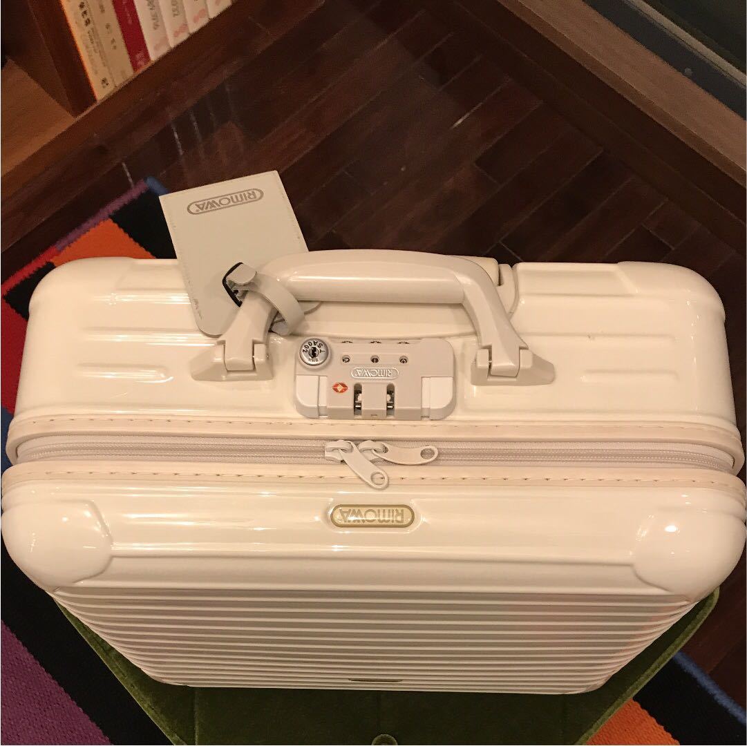 美品 送料無料 リモワ RIMOWA ユナイテッドアローズ コラボ スーツケース トロリー 2輪 ホワイト トパーズの画像2