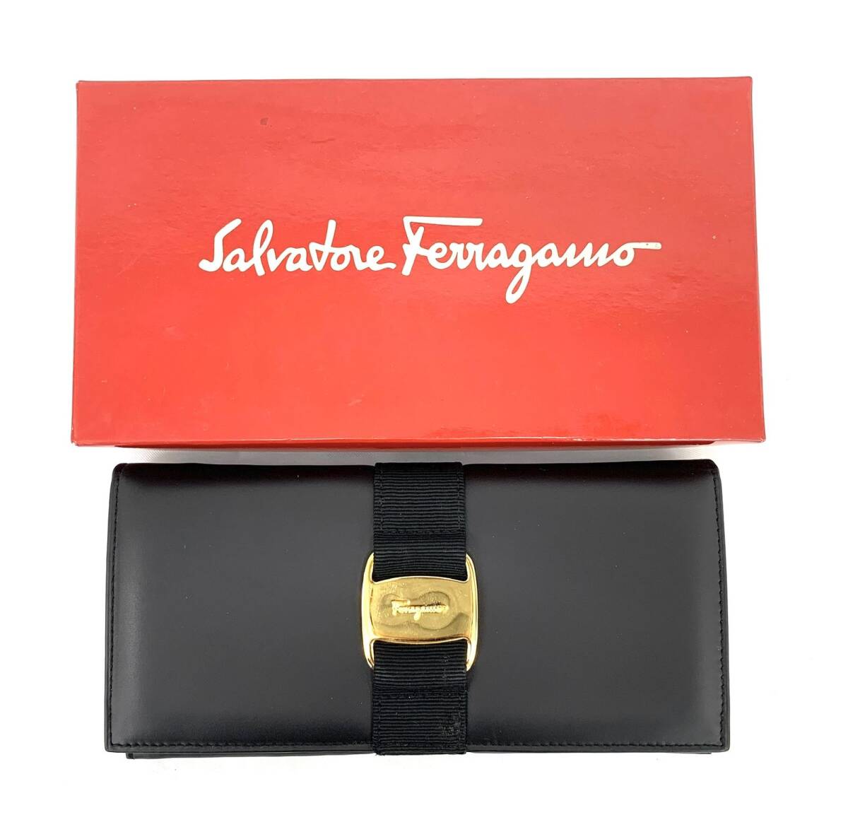 T02/189 Salvatore Ferragamo サルヴァトーレフェラガモ 財布 長財布 二つ折り財布 札入れ 小銭入れ カード収納 ゴールド金具 ブラック_画像1