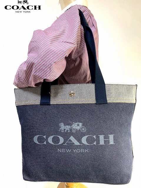 新品同様★送料無料★ コーチ COACH ホース アンド キャリッジ デニム トートバッグ 肩掛け可能 新品同様★送料無料★ コーチ COACH ホース アンド キャリッジ デニム トートバッグ 肩掛け可能