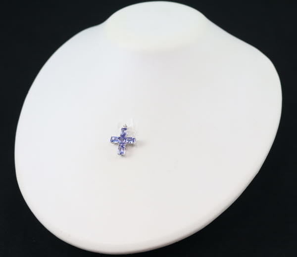 タンザナイト 2.00ct ダイヤ ペンダントトップ クロス K18WG GENJ 限界値下げ品_画像5