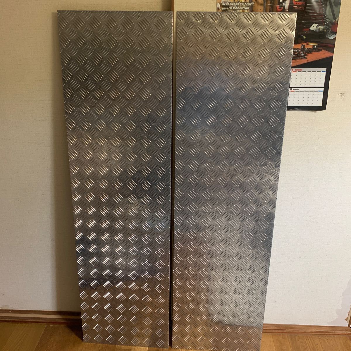 アルミ縞板 3ミリ 1470×410㎜　2枚セット　アルミ　縞板　縞鋼板　軽トラ　デコトラ　DIY_画像1