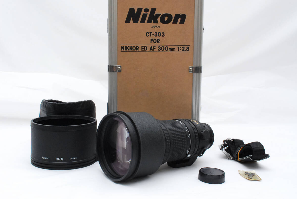 【美品】Nikon ニコン AF NIKKOR 300mm F2.8 ED 専用ケース他付属品多数　_画像1